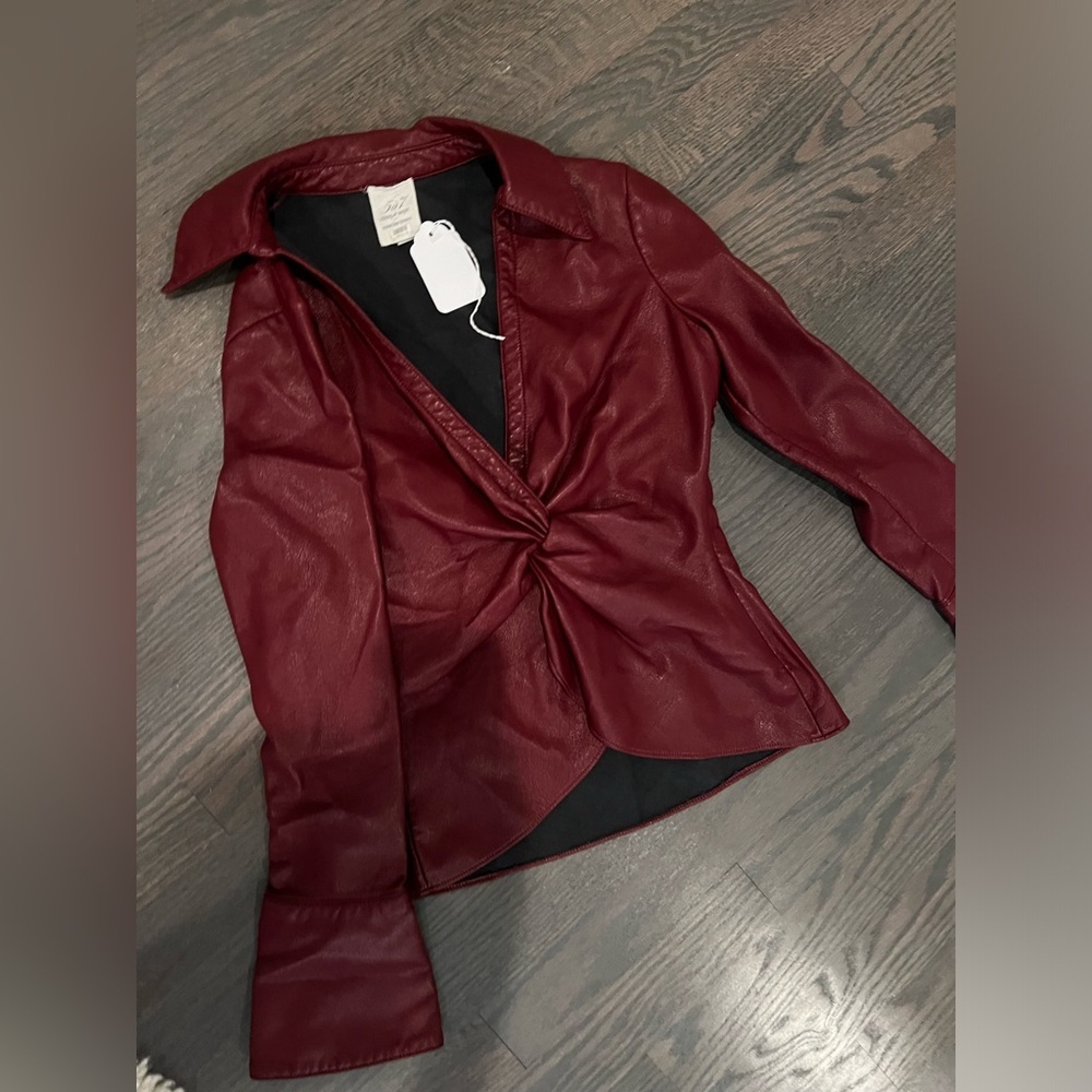 Cinq à Sept Mckenna Twist Front Faux Leather Top in Burgundy - Picture 5 of 6